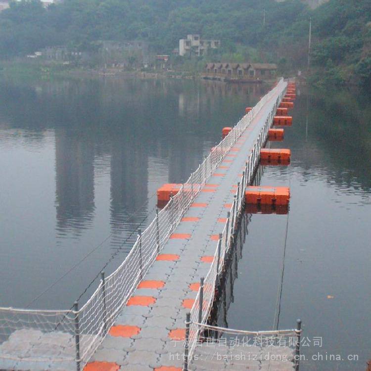 浮桥组合式平台浮筒 公园健身散步浮桥 小区河面建设路径浮箱(图1)